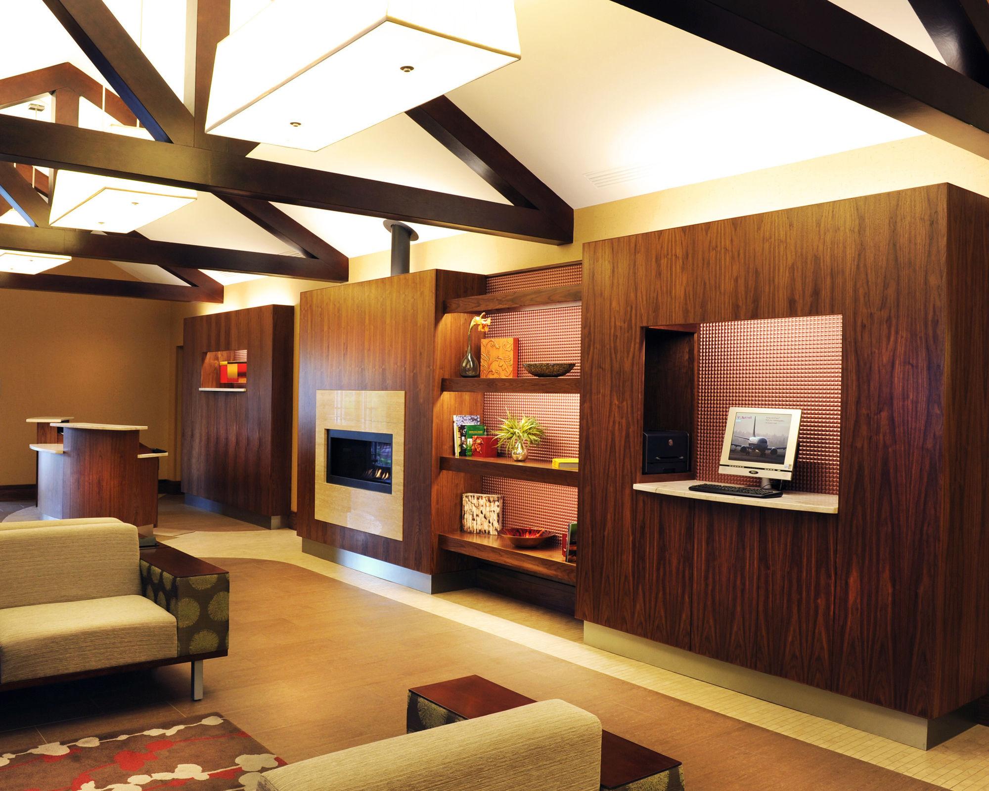 Courtyard Rochester East / Penfield Bagian luar foto