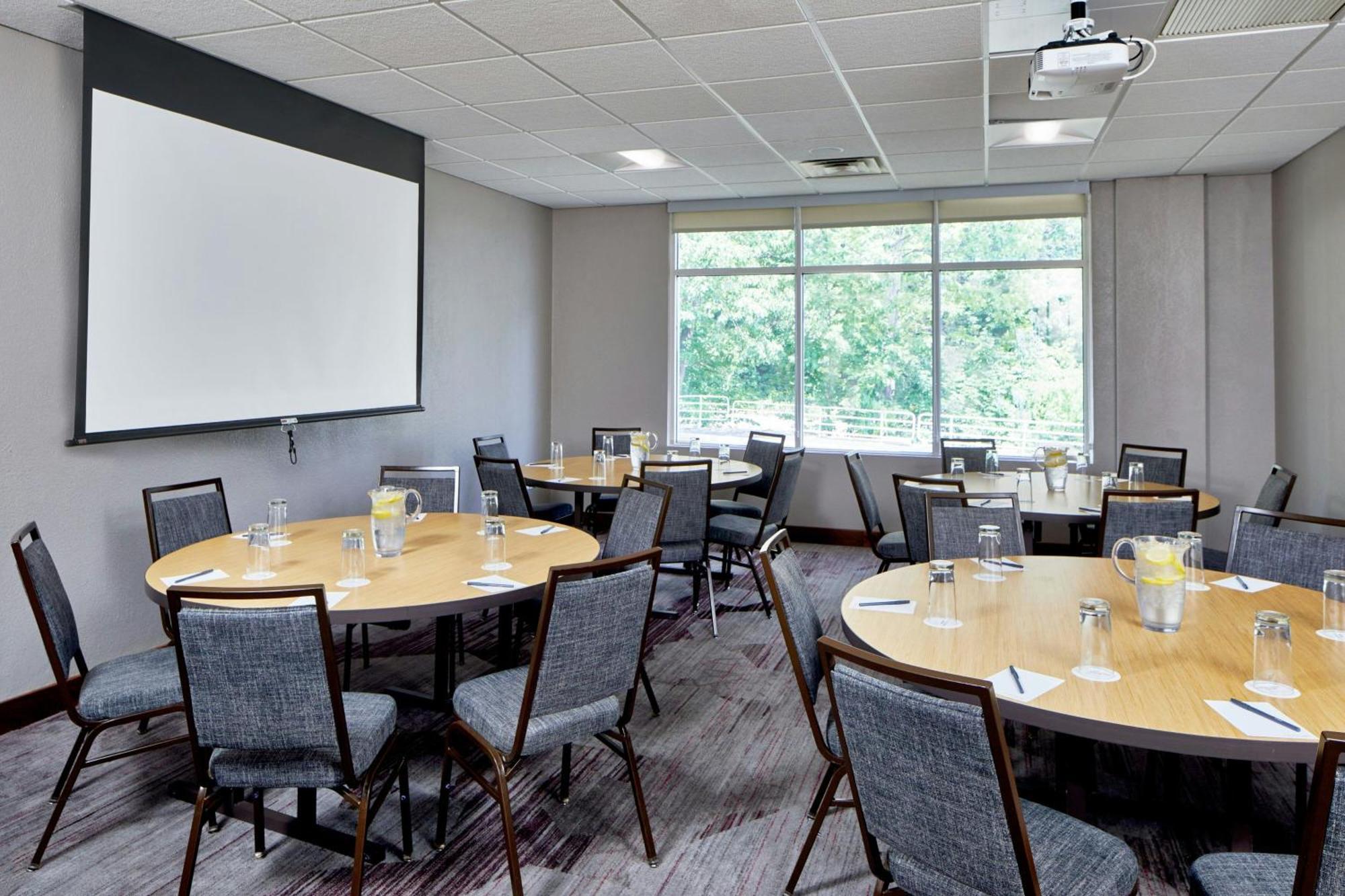 Courtyard Rochester East / Penfield Bagian luar foto