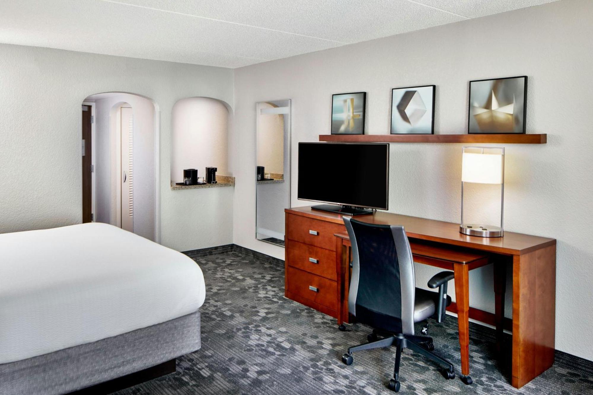 Courtyard Rochester East / Penfield Bagian luar foto